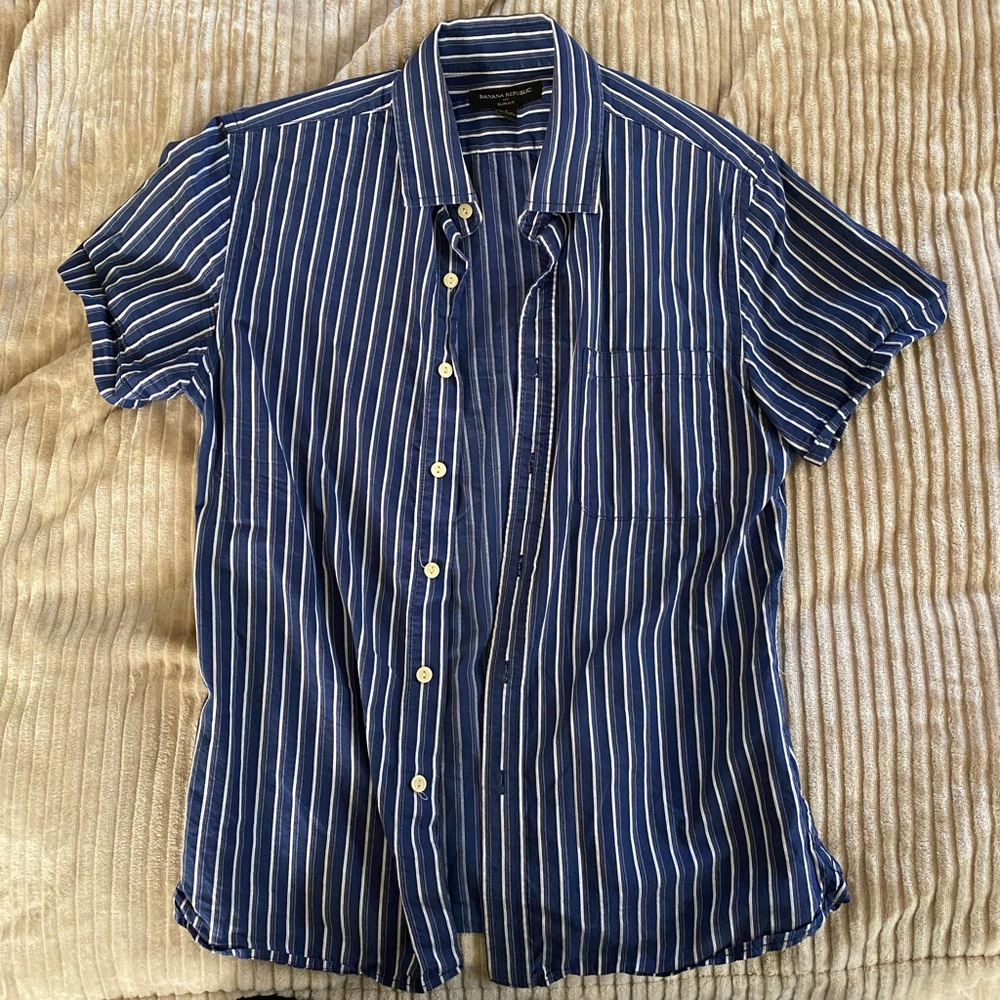 Banana Republic Men’s Slim Fit Pinstripe Shirt, S